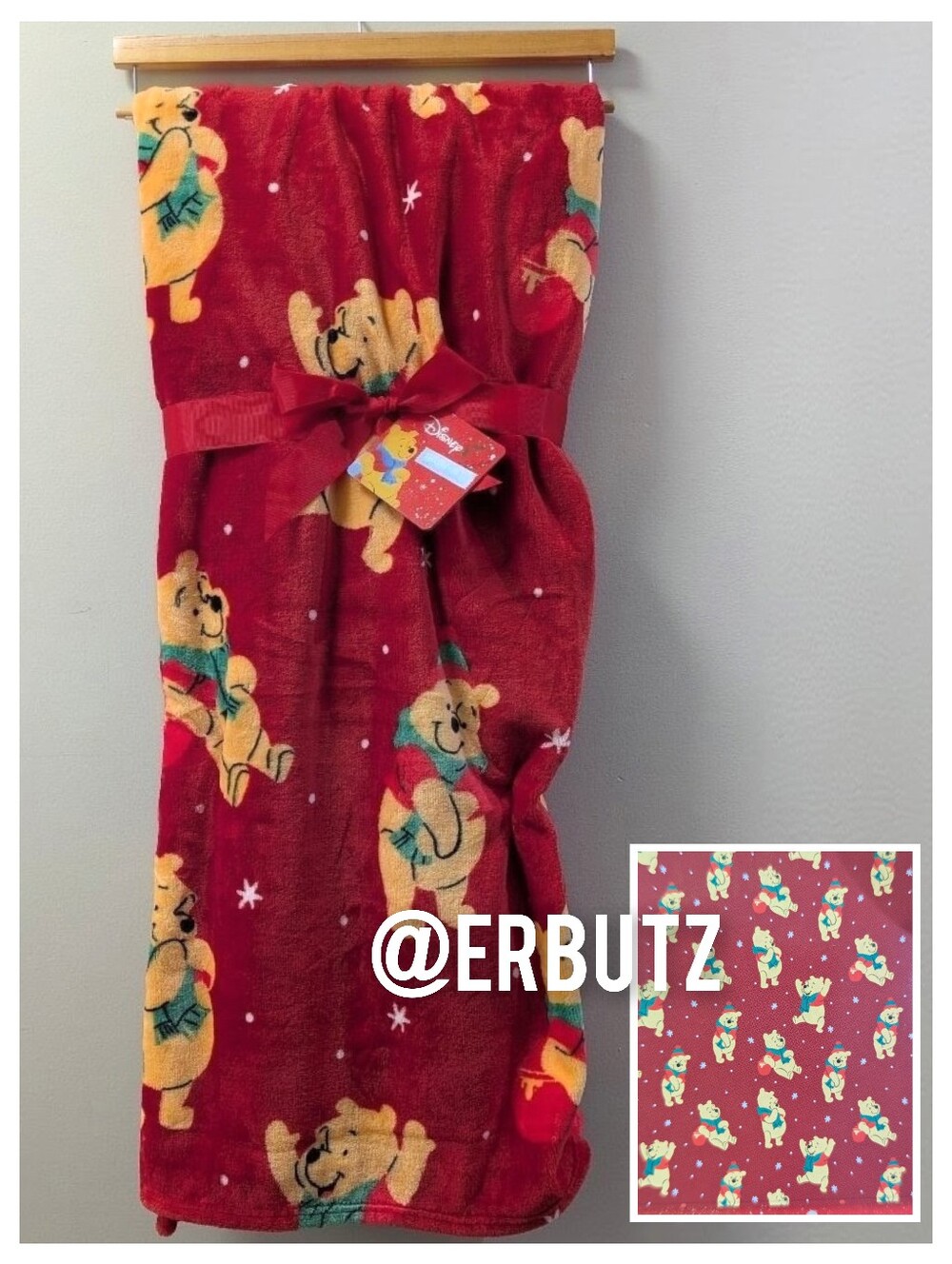 Disney Winnie the Pooh Oversized  Winter Pooh Bear Plush Throw Blanket 🧣🐻